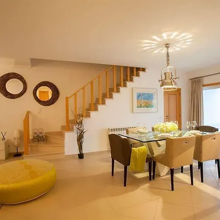 Del Rey Residences Obidos