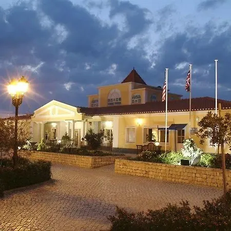 Del Rey Residences 4*