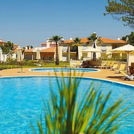 Del Rey Residences 4*