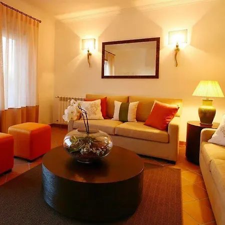 Del Rey Residences 4*