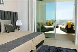 Del Rey Residences Hotel 4*