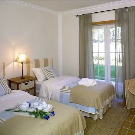 Hotel Del Rey Residences 4*